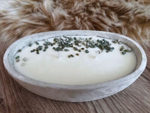 Sójová svíčka v betonu –  Loď přírodní svěžesti