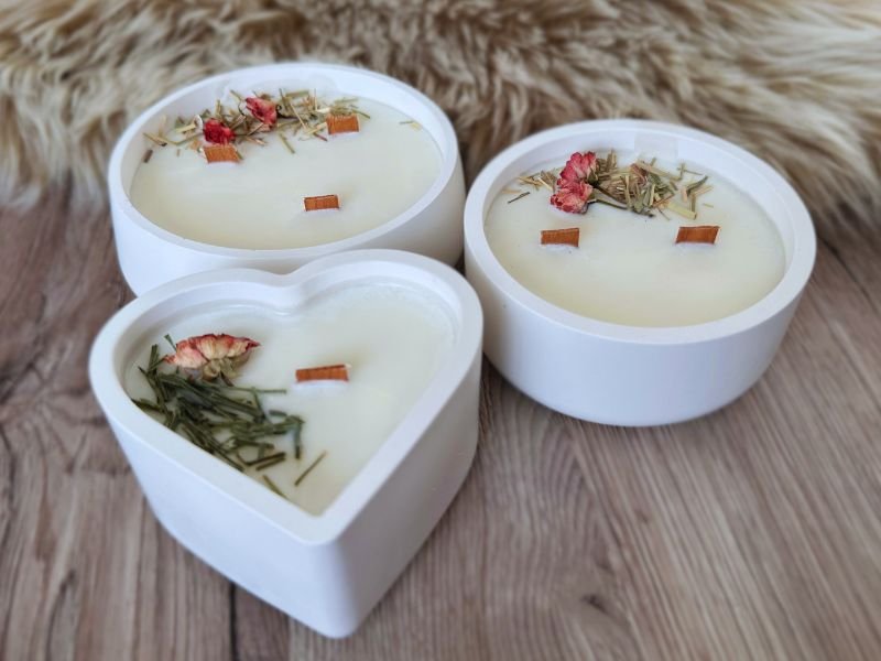 Sójová svíčka – Kolekce Růže v trávě